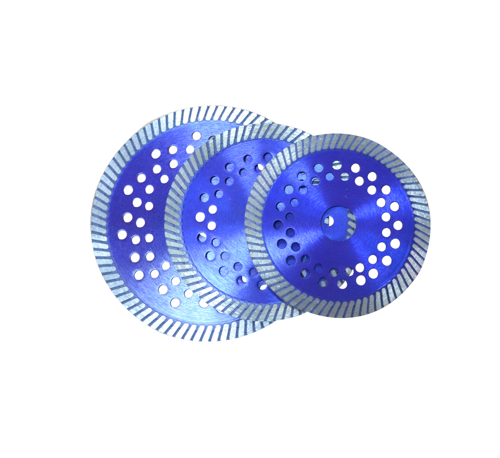 ������ר��