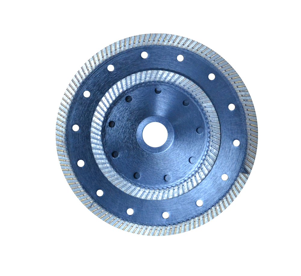 ������ר��