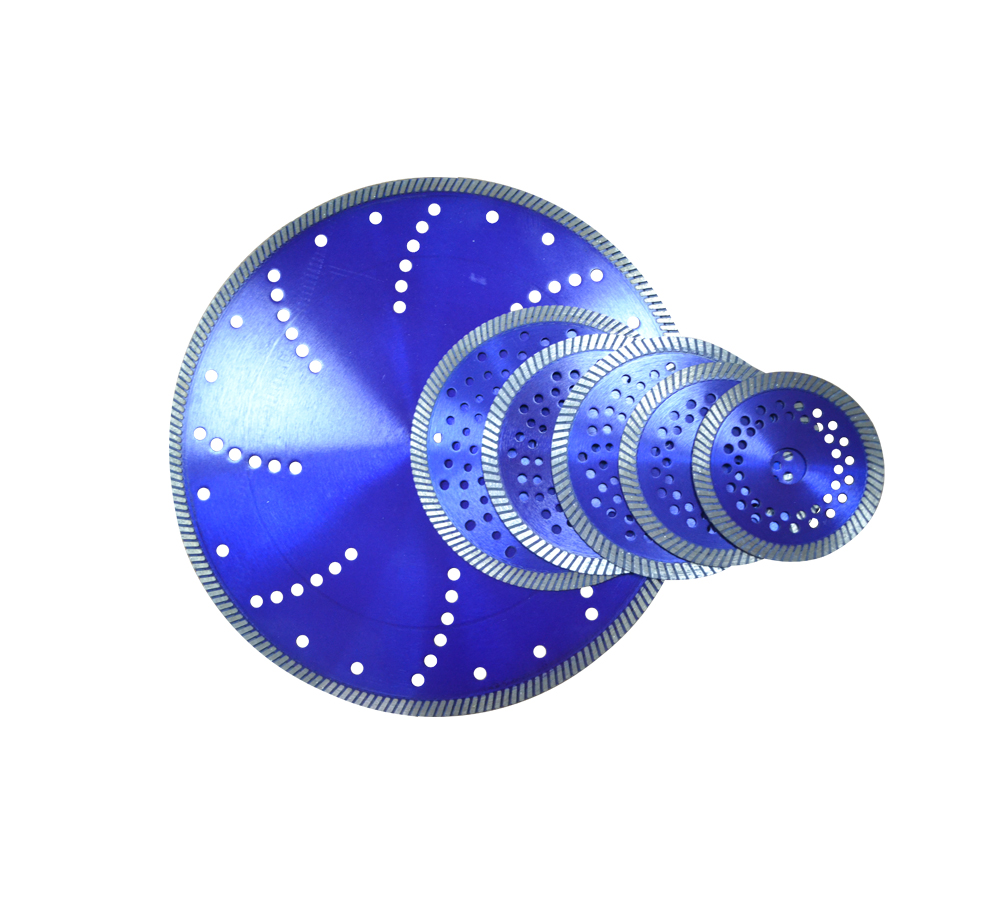 ������ר��